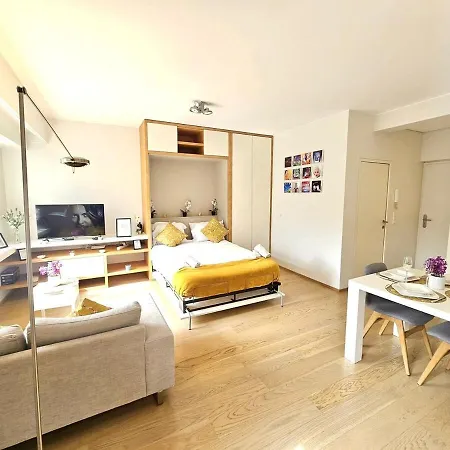 Stylish In Luxembourg-lux11 *